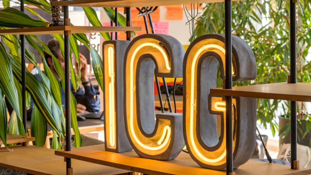 ICG in Leuchtschrift
